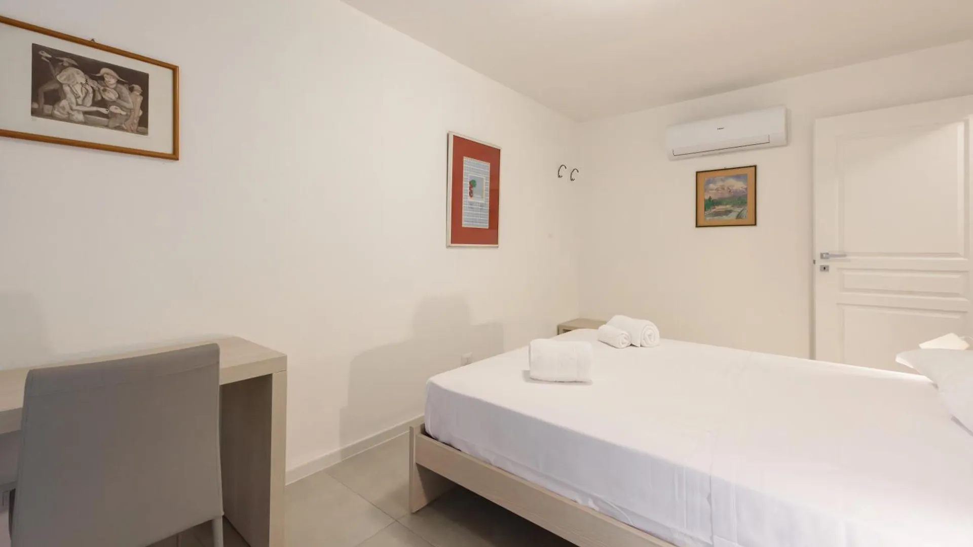 Napoleone - New Apartment Near Historic Center Флоренция 0*,  Италия