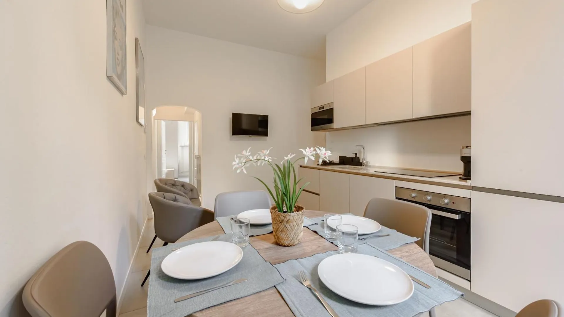 Napoleone - New Apartment Near Historic Center Флоренция 0*,  Италия